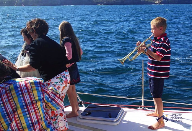 Scattering Ashes At Sea Ceremonies Image 3