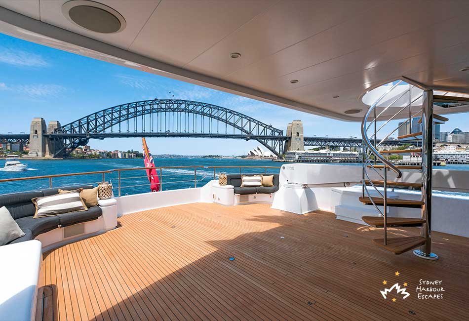 rent yacht sydney harbour