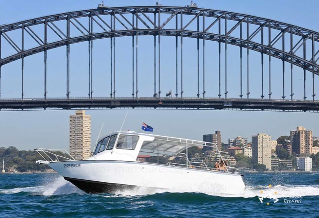 BEACH EXPLORER 27.8’ Custom Built Beach Landing Australia Day Charter