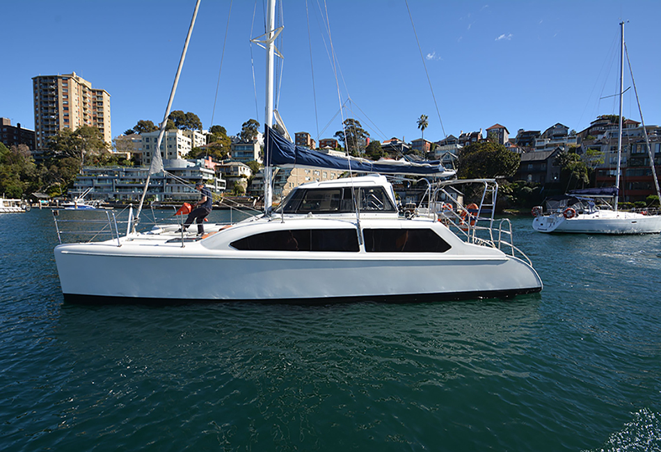 DELPHINUS 32ft Catamaran