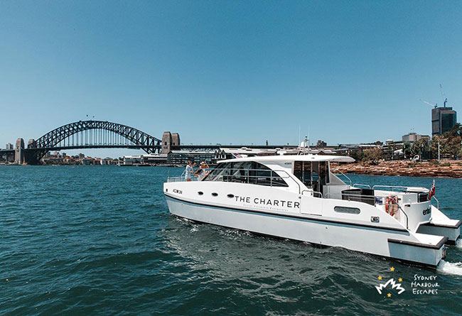 ENTOURAGE Power Catamaran Corporate Charter