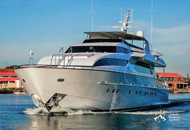 HUNTER 114' Falcon Motor Yacht Private Charter