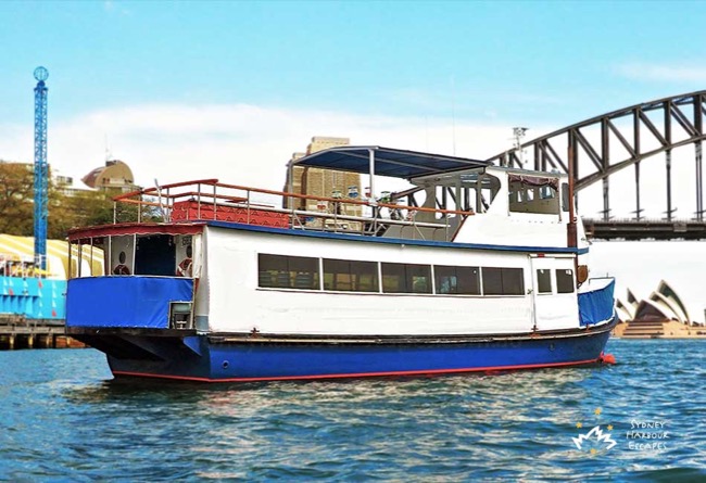 THE KRAKEN 51' Twin Level Private Motor Boat Sydney Harbour