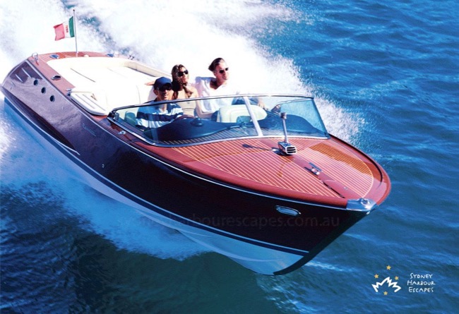 LA DOLCE VITA 26' Comitti Luxury Water Limousine Australia Day Charter